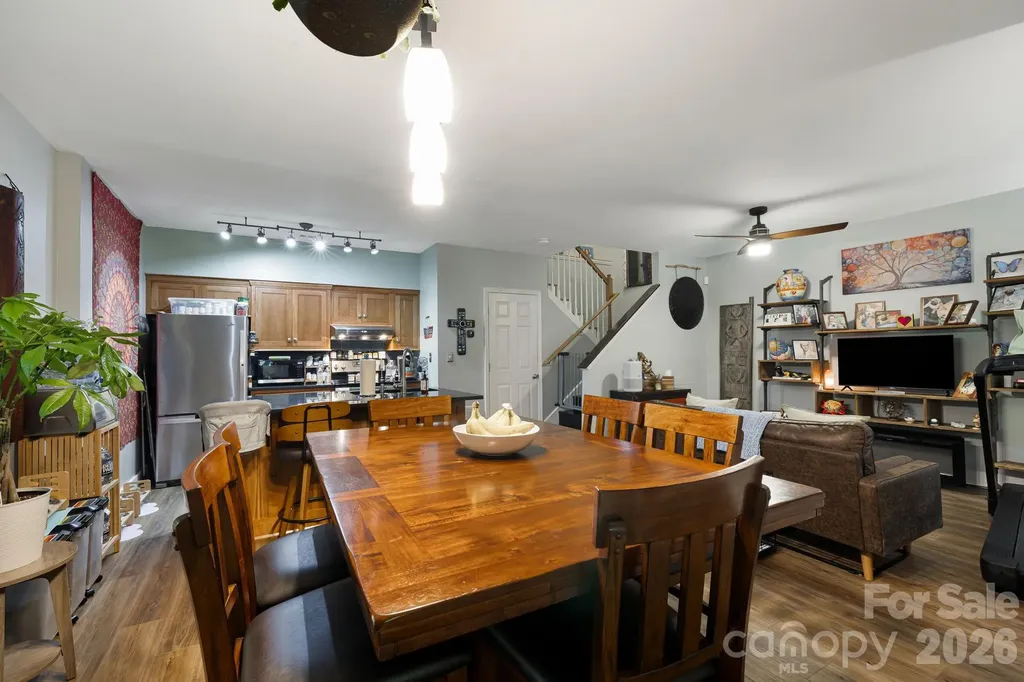 72 Owens Bell Lane Asheville NC 28801