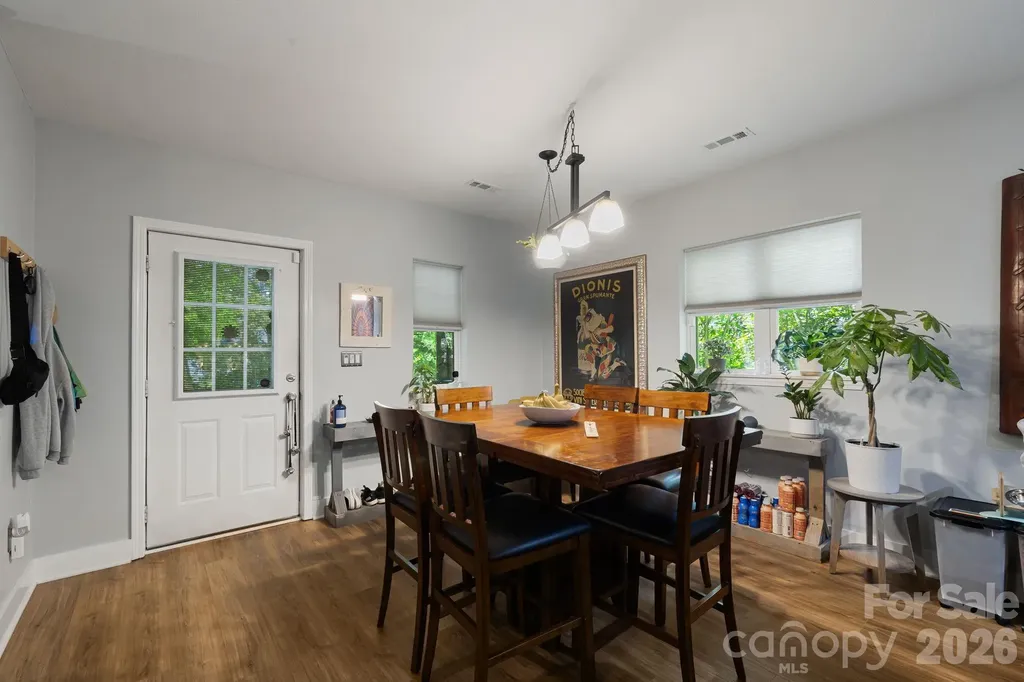 72 Owens Bell Lane Asheville NC 28801