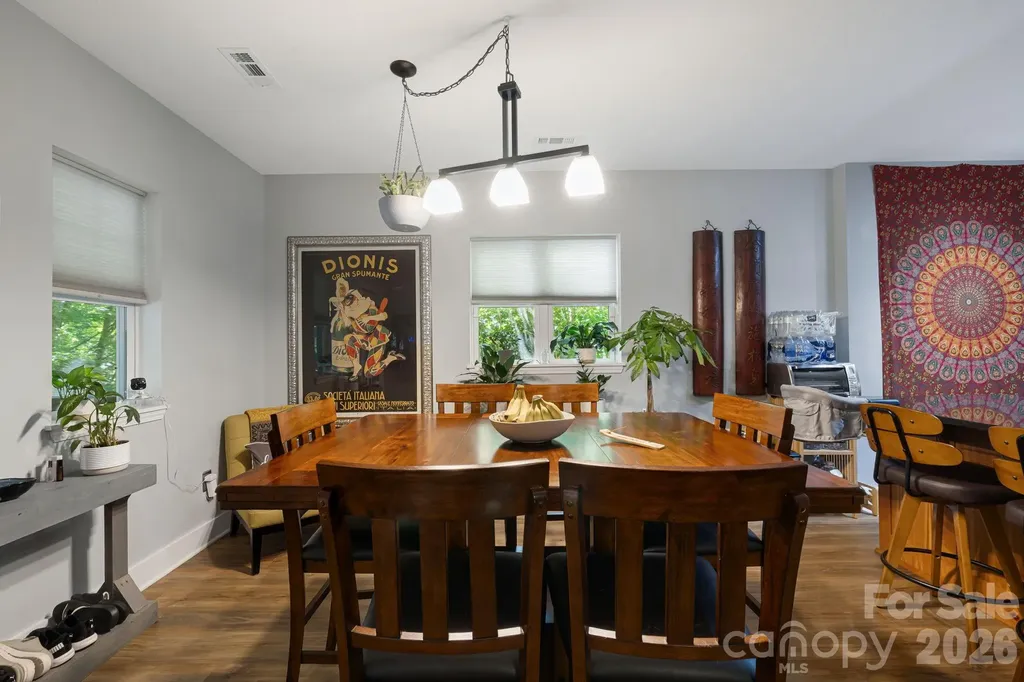 72 Owens Bell Lane Asheville NC 28801