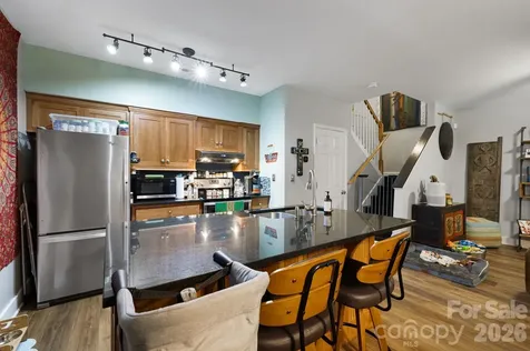 72 Owens Bell Lane Asheville NC 28801