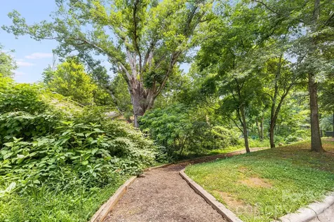 72 Owens Bell Lane Asheville NC 28801