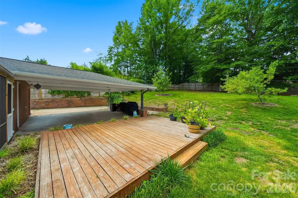 115 Wedgewood Drive Morganton NC 28655