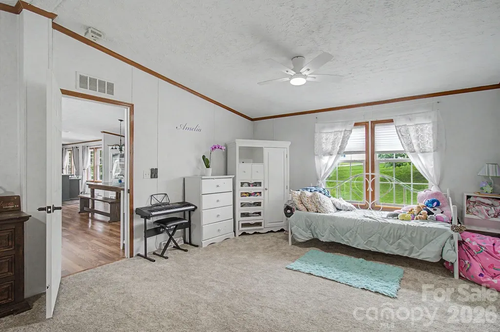 22 Sweet Briar Path Way Hendersonville NC 28792