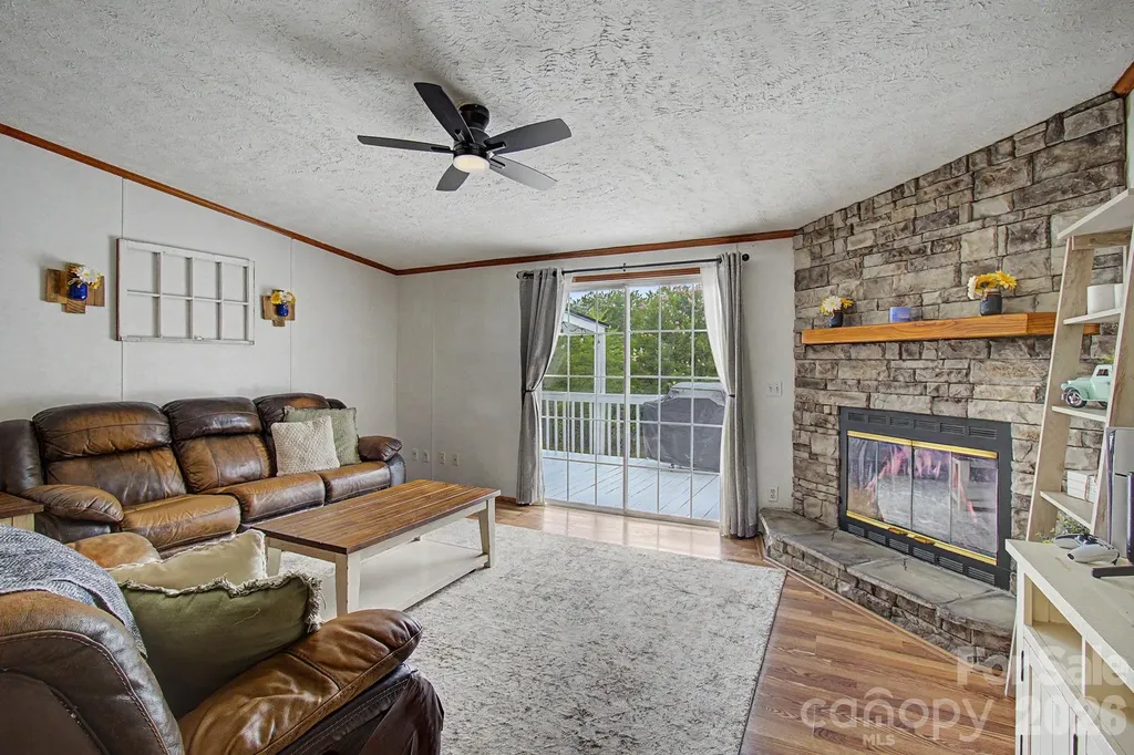 22 Sweet Briar Path Way Hendersonville NC 28792