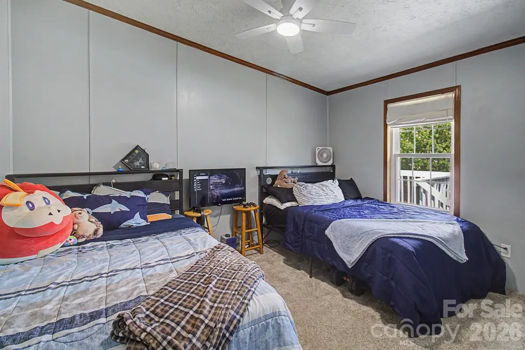 22 Sweet Briar Path Way Hendersonville NC 28792