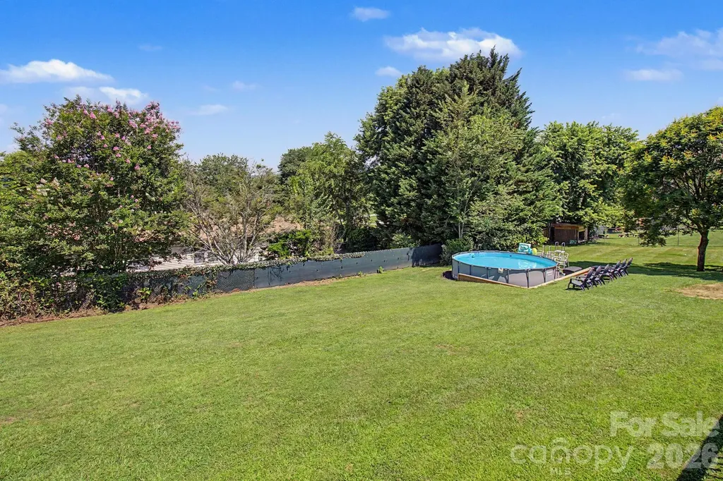 22 Sweet Briar Path Way Hendersonville NC 28792