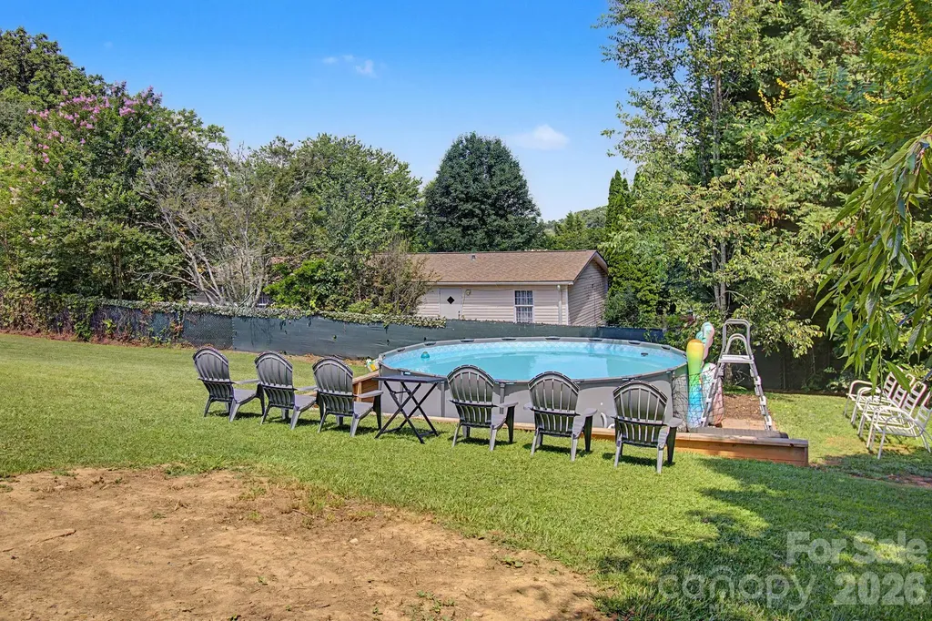 22 Sweet Briar Path Way Hendersonville NC 28792