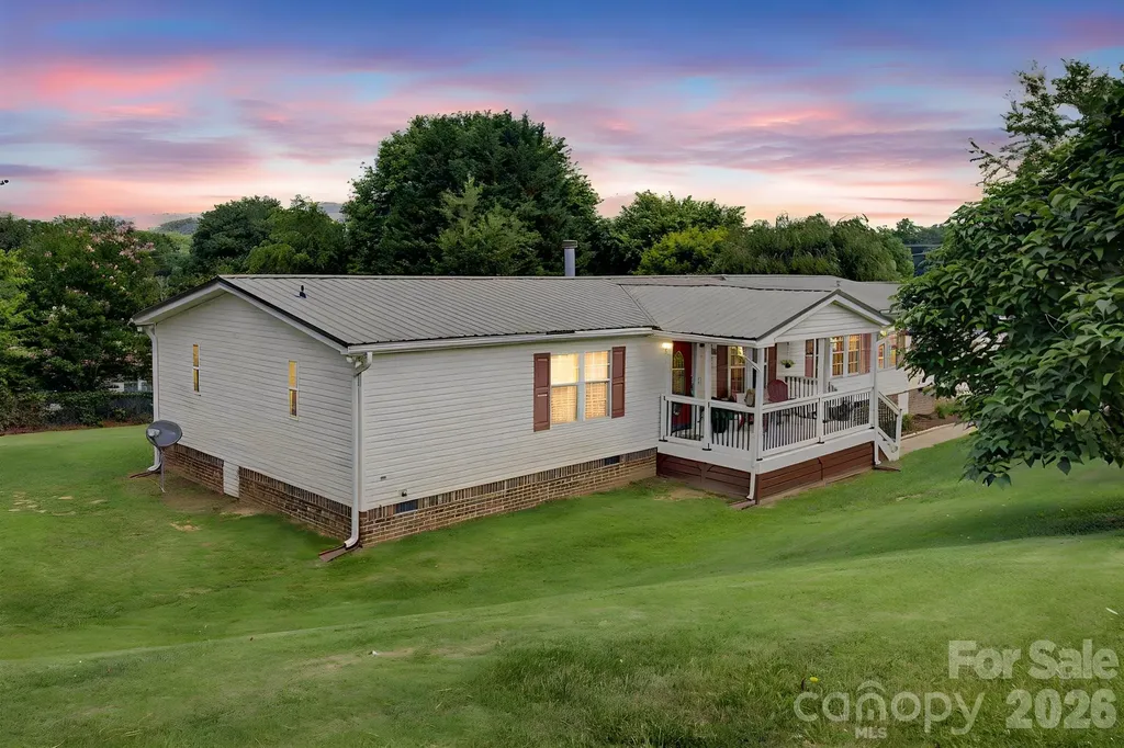 22 Sweet Briar Path Way Hendersonville NC 28792