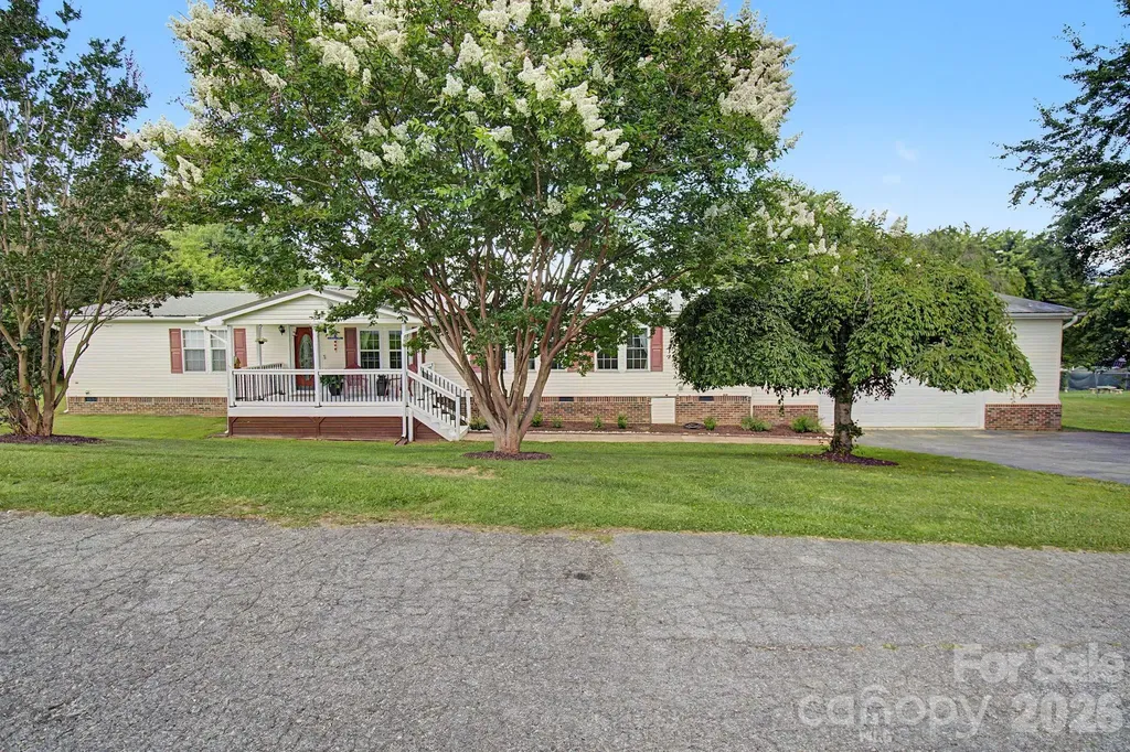22 Sweet Briar Path Way Hendersonville NC 28792