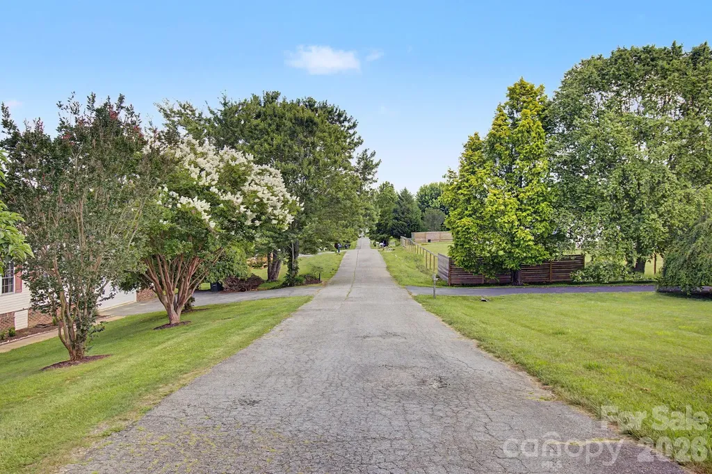 22 Sweet Briar Path Way Hendersonville NC 28792