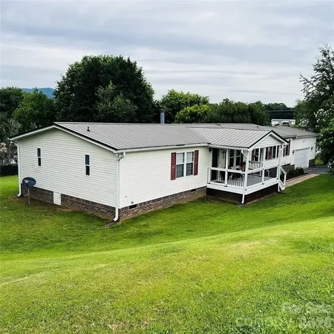 22 Sweet Briar Path Way Hendersonville NC 28792