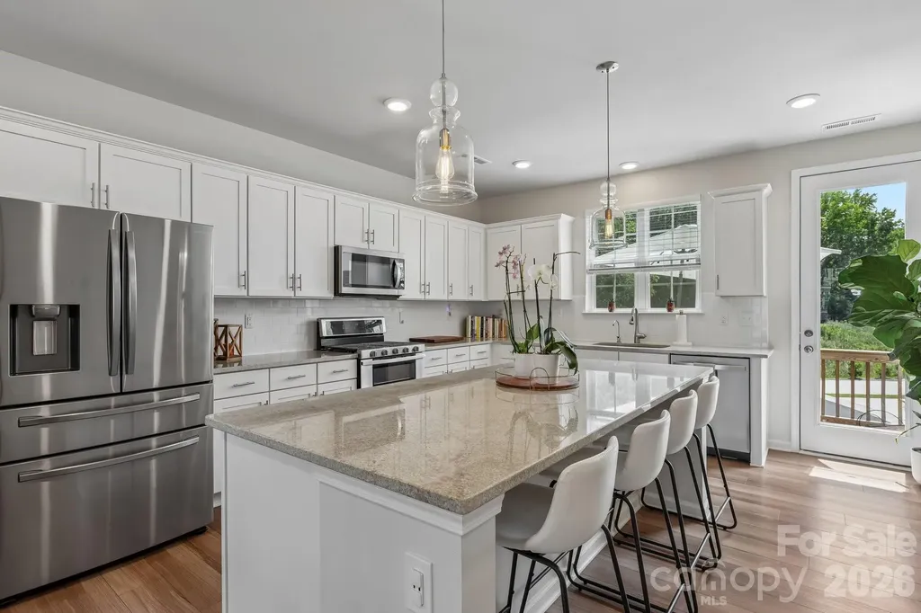 10122 Hemingway Place Charlotte NC 28227