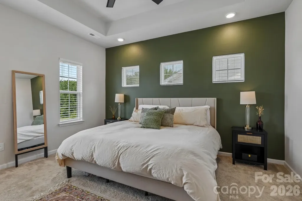 10122 Hemingway Place Charlotte NC 28227