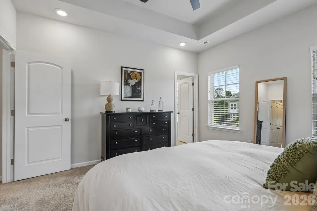 10122 Hemingway Place Charlotte NC 28227