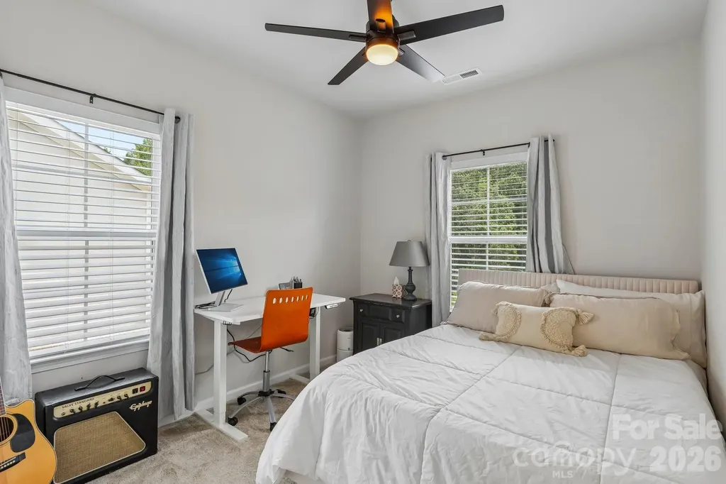 10122 Hemingway Place Charlotte NC 28227