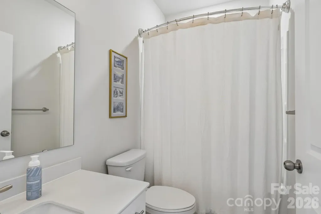 10122 Hemingway Place Charlotte NC 28227