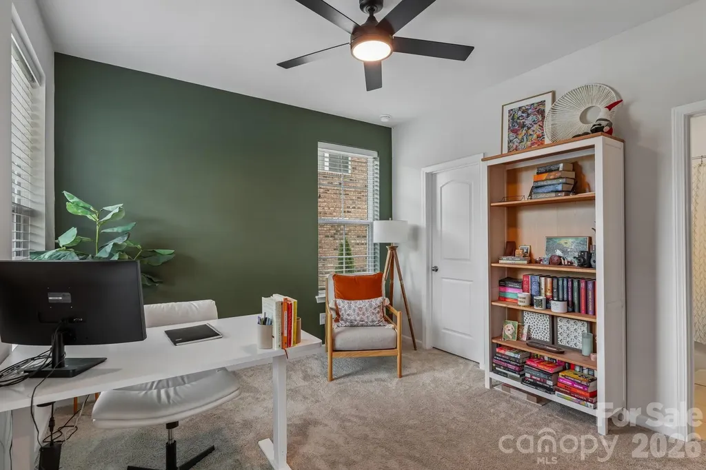 10122 Hemingway Place Charlotte NC 28227