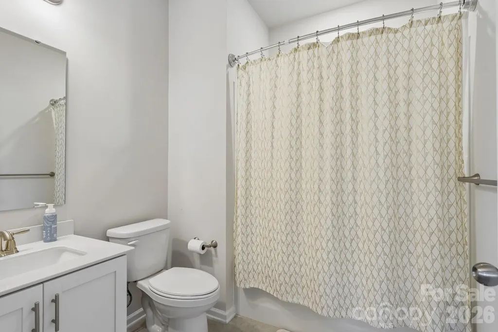 10122 Hemingway Place Charlotte NC 28227