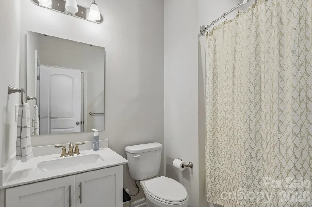 10122 Hemingway Place Charlotte NC 28227