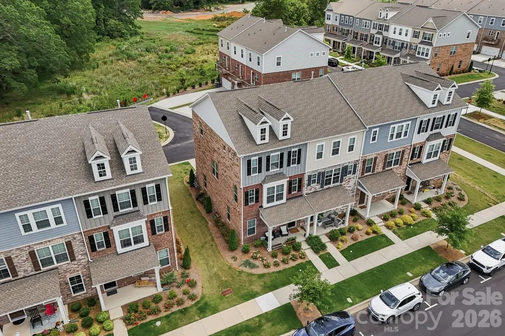 10122 Hemingway Place Charlotte NC 28227