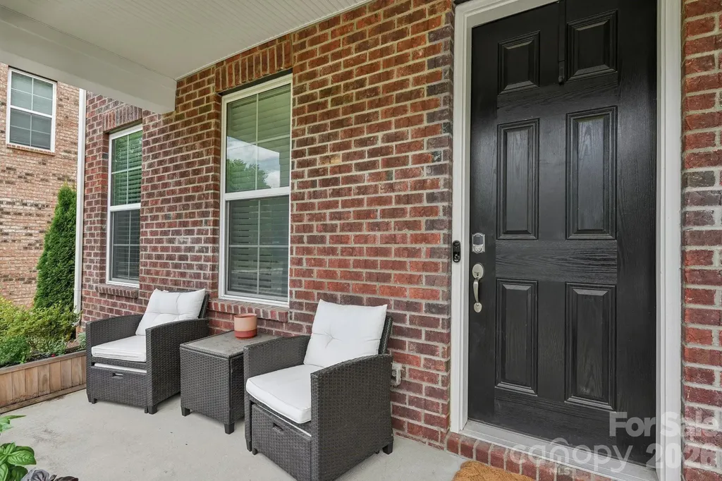 10122 Hemingway Place Charlotte NC 28227