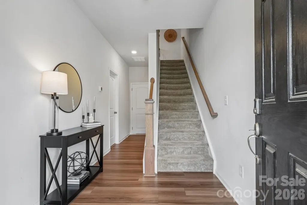 10122 Hemingway Place Charlotte NC 28227