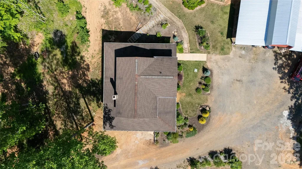 2825 Harrell Hill Road Bakersville NC 28705