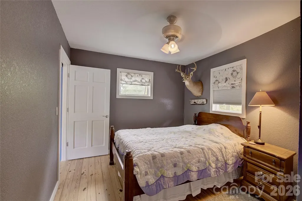 2825 Harrell Hill Road Bakersville NC 28705