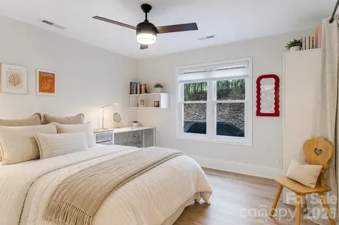 16 Tanglewood Road Lake Wylie SC 29710