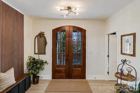 16 Tanglewood Road Lake Wylie SC 29710