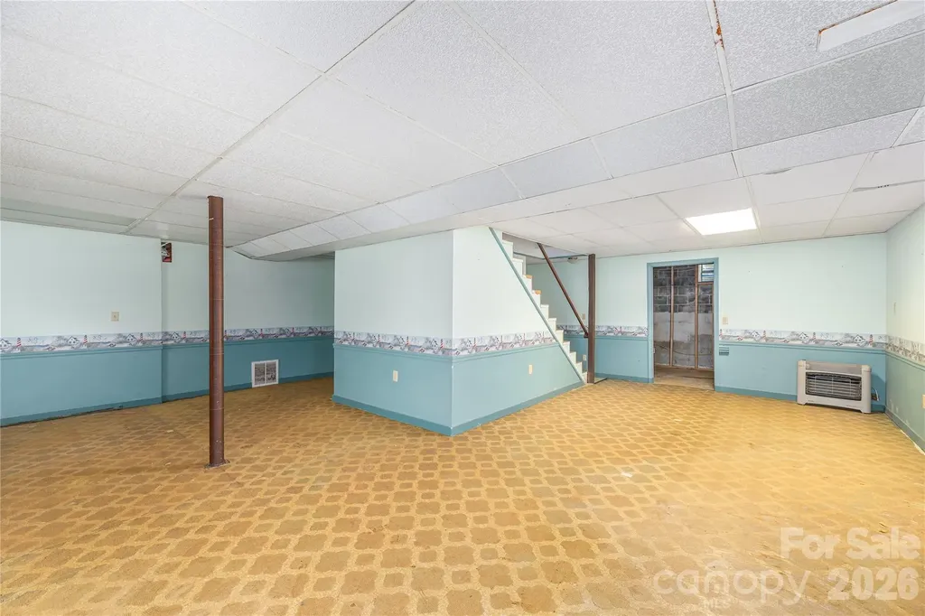 142 Whisperwood Drive Hendersonville NC 28791