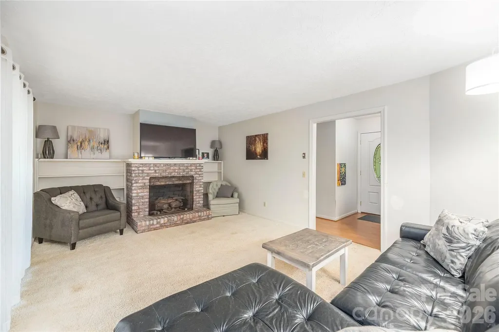 142 Whisperwood Drive Hendersonville NC 28791