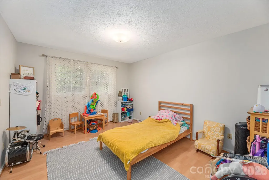 142 Whisperwood Drive Hendersonville NC 28791