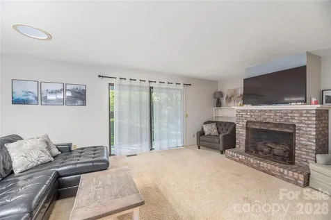 142 Whisperwood Drive Hendersonville NC 28791