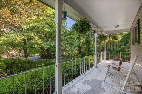 142 Whisperwood Drive Hendersonville NC 28791
