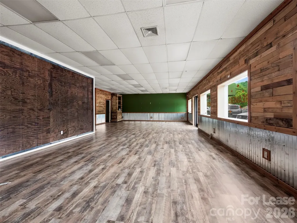 108 Hendersonville Highway Pisgah Forest NC 28768