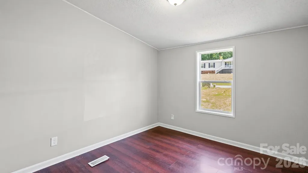 3532 4th Avenue Lane NE Conover NC 28613
