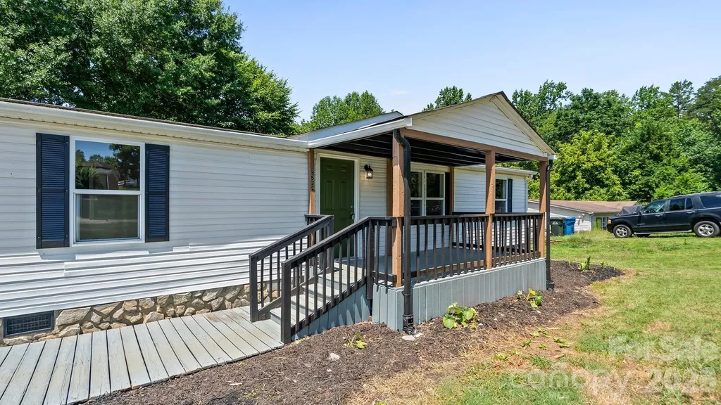 3532 4th Avenue Lane NE Conover NC 28613