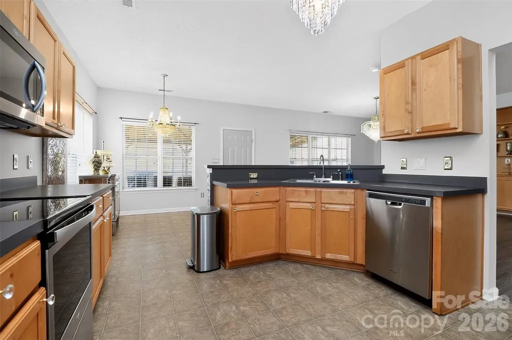 7613 Deluca Drive Charlotte NC 28215