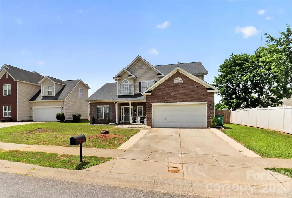7613 Deluca Drive Charlotte NC 28215