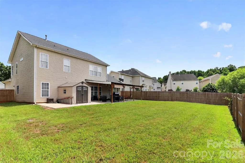 7613 Deluca Drive Charlotte NC 28215