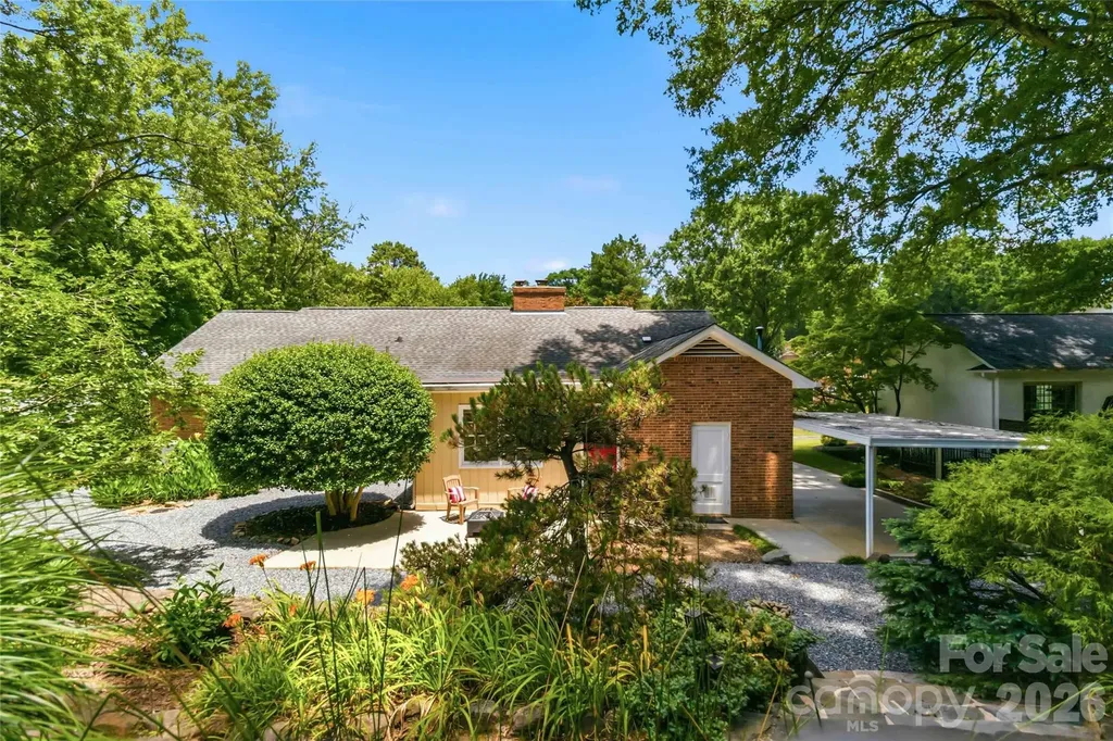 3900 Riverbend Road Charlotte NC 28210