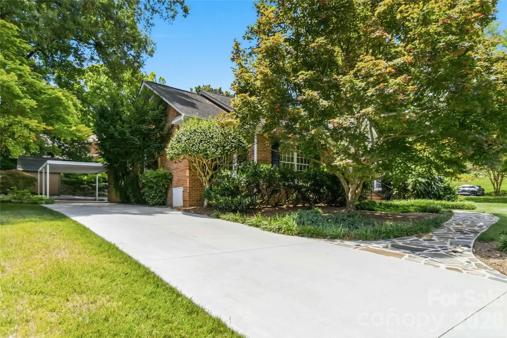 3900 Riverbend Road Charlotte NC 28210