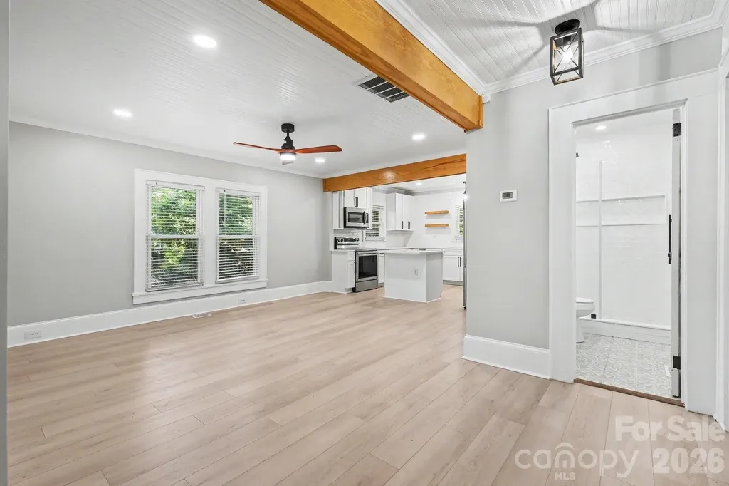 1601 Lawing Road Charlotte NC 28216