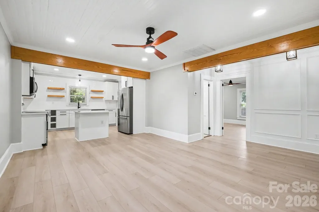 1601 Lawing Road Charlotte NC 28216