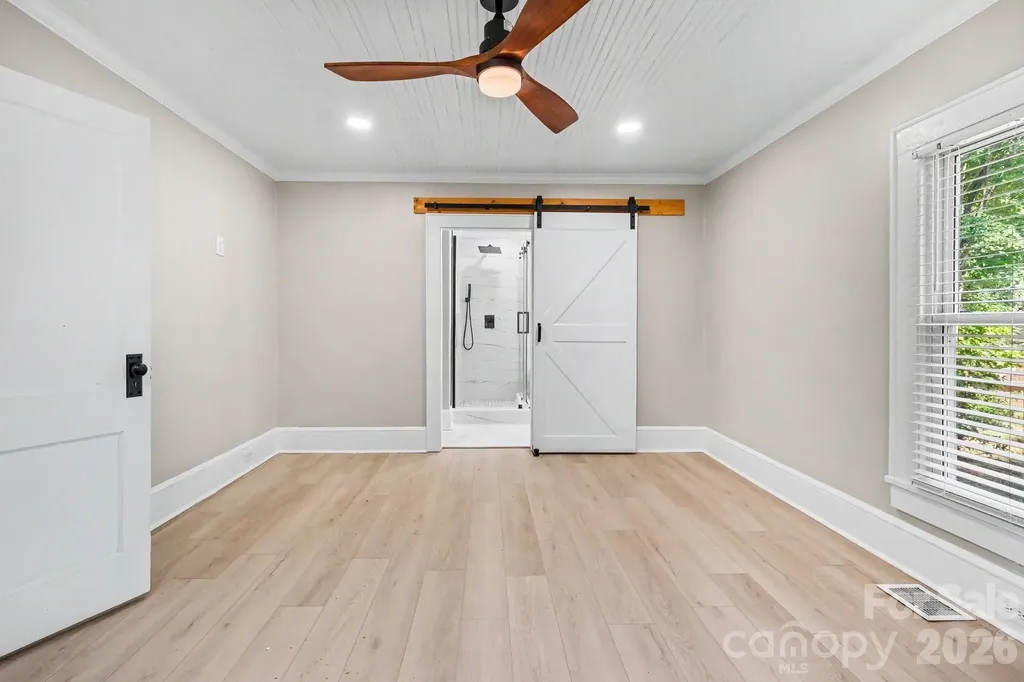 1601 Lawing Road Charlotte NC 28216