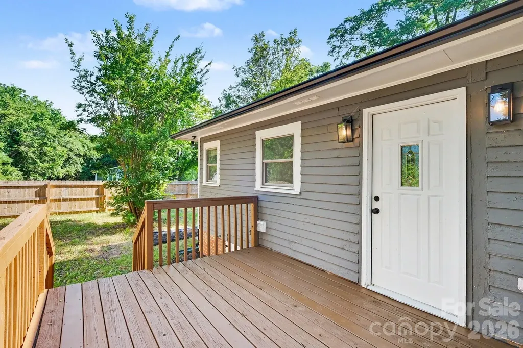 1601 Lawing Road Charlotte NC 28216