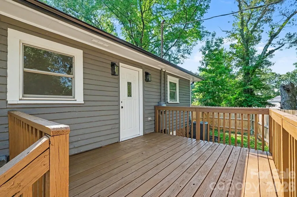 1601 Lawing Road Charlotte NC 28216