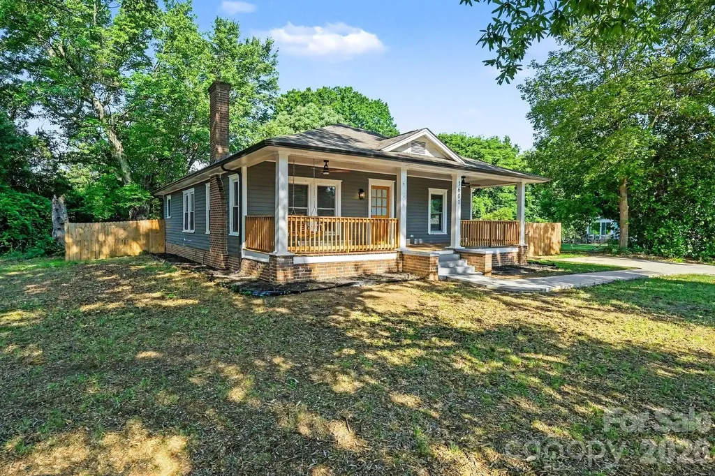 1601 Lawing Road Charlotte NC 28216
