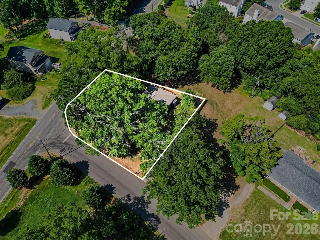 1601 Lawing Road Charlotte NC 28216